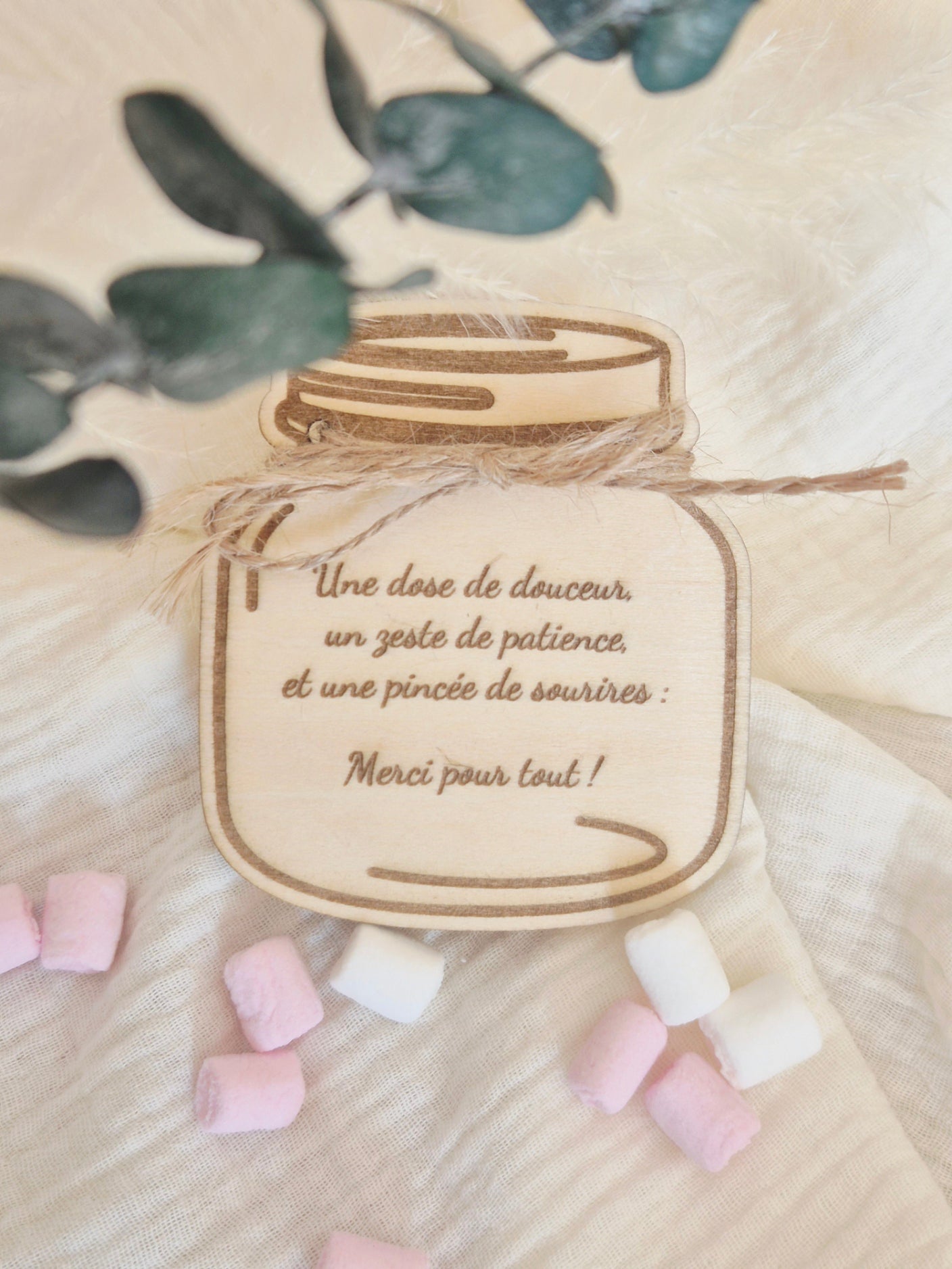 Magnet en bois – Petit pot de confiture personnalisé