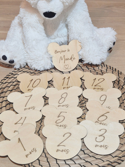 Carte étape tête d'ourson - 12 mois en bois gravé