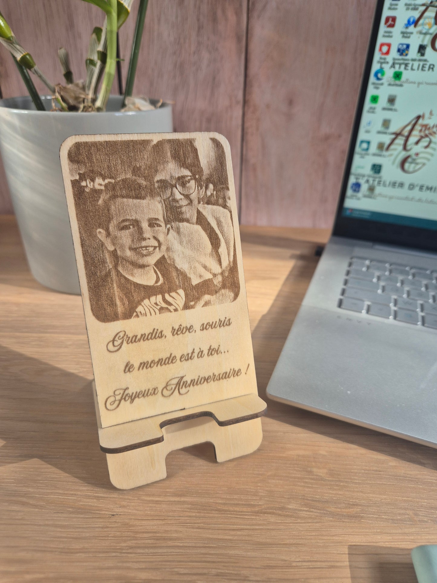 Support Téléphone Gravé Photo