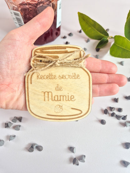 Magnet en bois – Petit pot de confiture personnalisé
