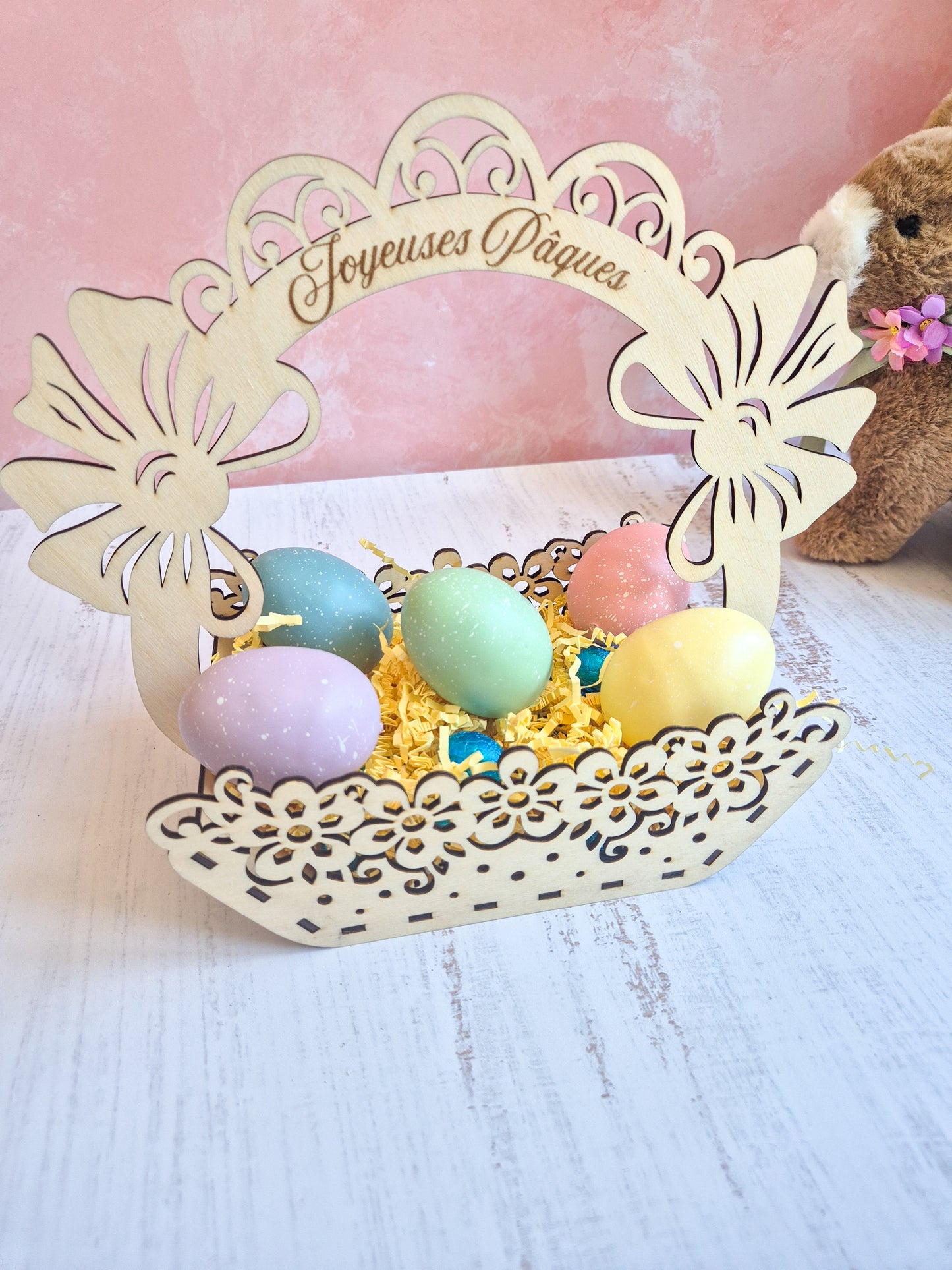 Panier décoratif de Pâques en bois