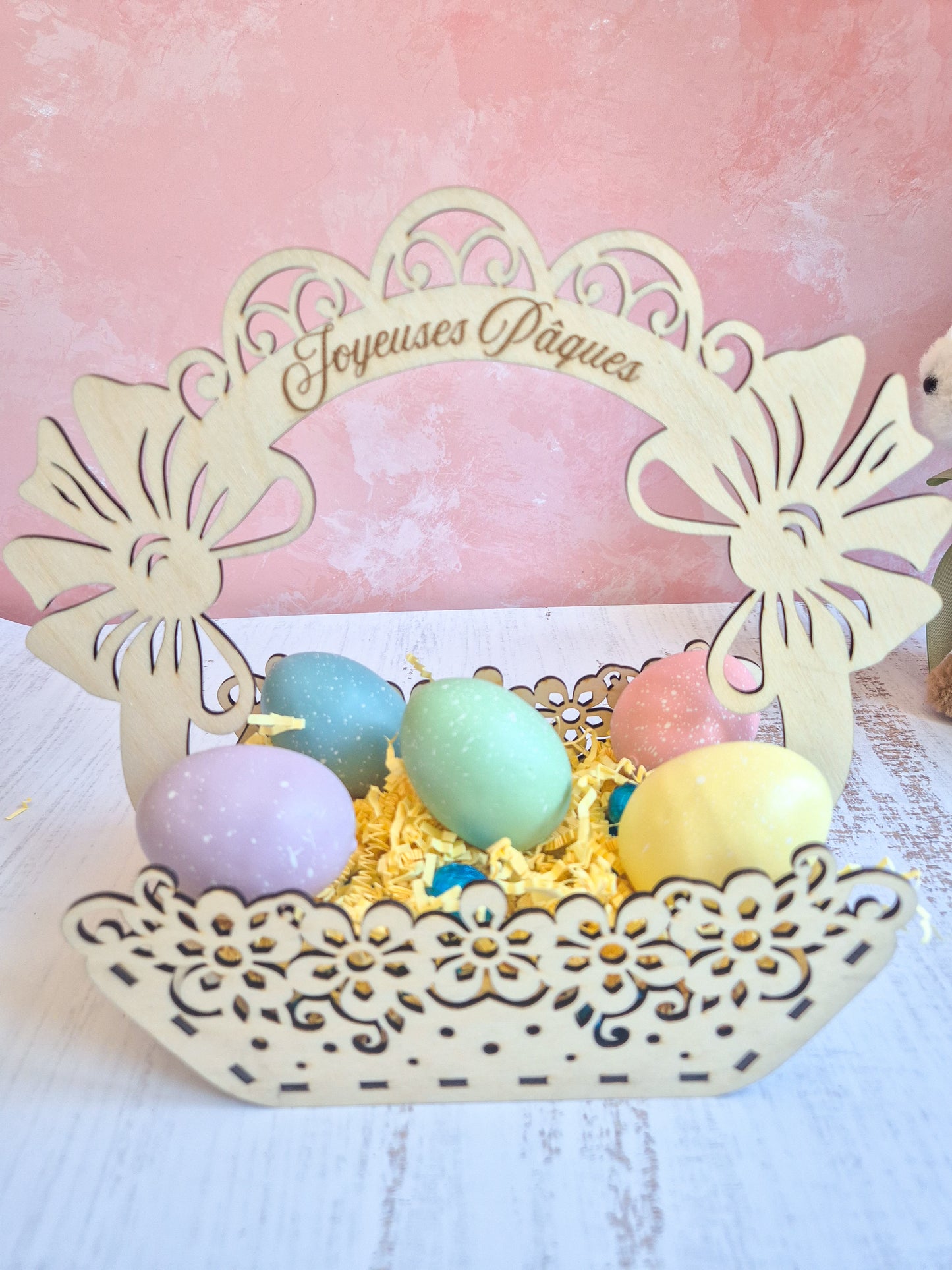 Panier décoratif de Pâques en bois
