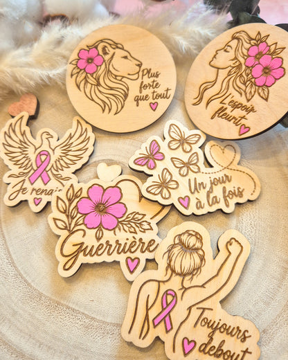 Magnets en bois – Les Guerrières | Collection Octobre Rose