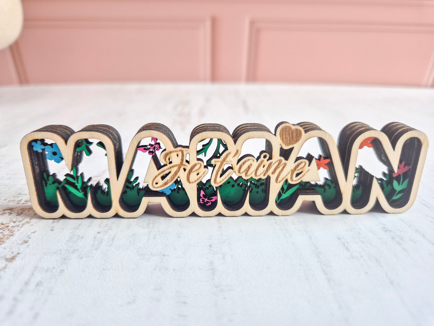 Décoration faites main - "Maman je t'aime" en relief